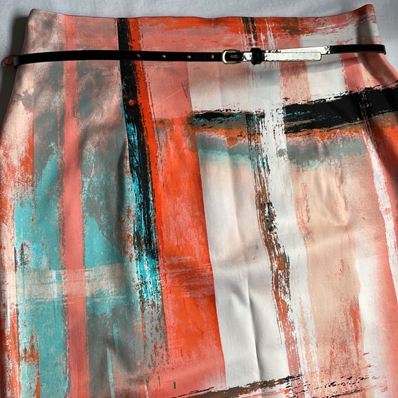 Pretty paint brush patterned skirt and Belt. Worthington Size 14 - Picture 2 of 11